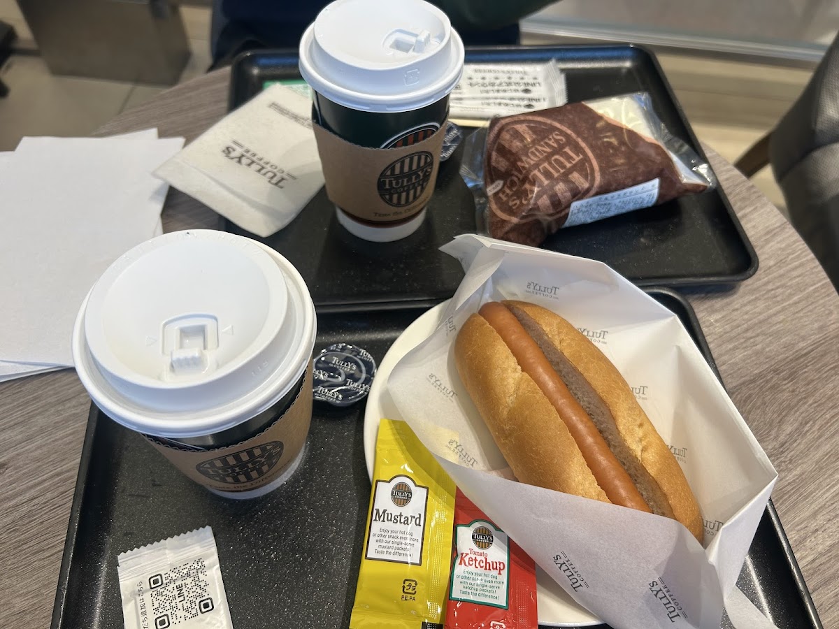 Tully's Coffee Haneda Airport T3 Shop Photos 2